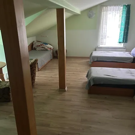 Virsutine 9 3 Kambarys